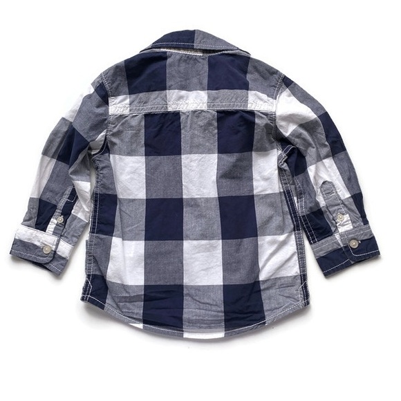 2/$20 OshKosh B'gosh Blue and White Plaid Button Up Shirt Size 2T - Picture 2 of 3